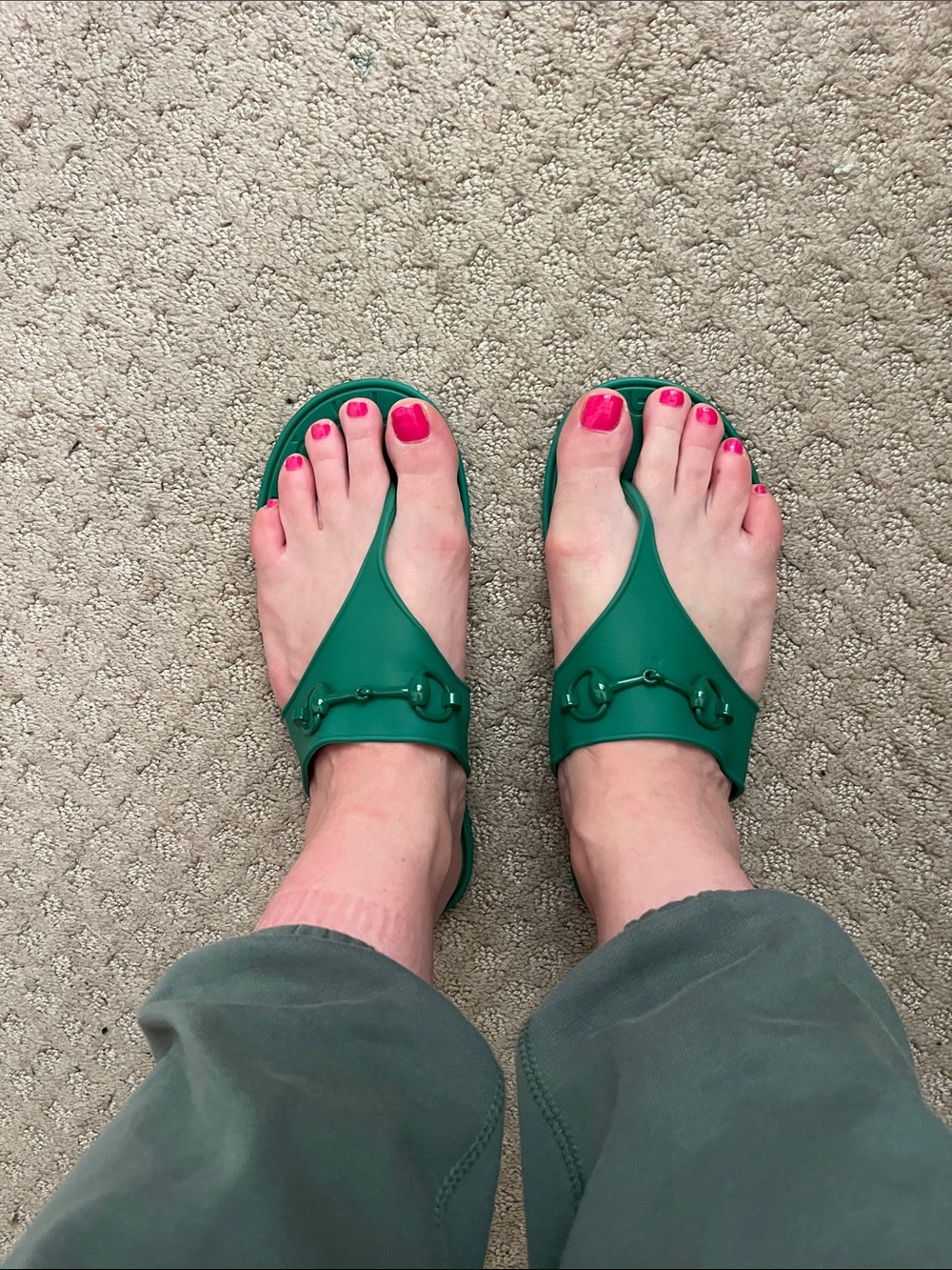 GG Green Rubber Horsebit Thong Sandals - Emerald - Picture 4 of 5